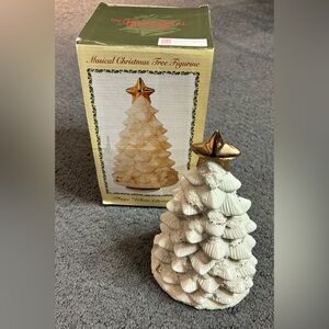 Vintage International Bazaar Musical White Rotating Christmas Tree 10”